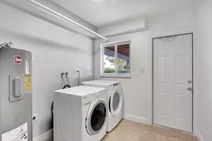 208 NW 1st St, Boynton Beach, FL 33435 - Photo 16