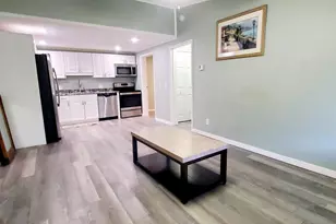 530 N 7th Pl, Vero Beach, FL 32962 - Photo 2