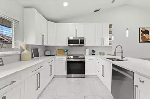 5136 Beechwood Rd, Delray Beach, FL 33484 - Photo 12