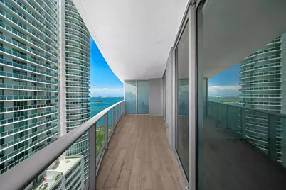 488 NE 18th Street #1905, Miami, FL 33132 - Photo 2