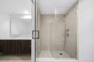 488 NE 18th St, Miami, FL 33132 - Photo 10