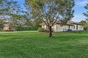 920 NW 122nd Ave, Plantation, FL 33325 - Photo 8