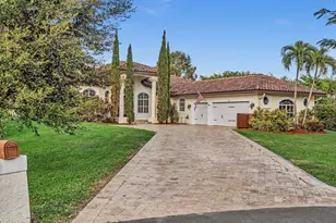 920 NW 122nd Ave, Plantation, FL 33325 - Photo 4