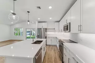 1401 SW Oriole Ln, Port Saint Lucie, FL 34953 - Photo 4