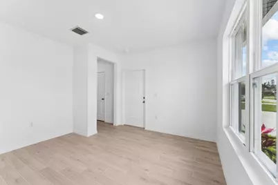 1609 NW Morelia Lane #84, Port Saint Lucie, FL 34953 - Photo 4