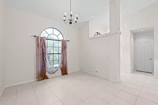 9055 Cypress Hollow Dr, Palm Beach Gardens, FL 33418 - Photo 6