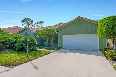 9055 Cypress Hollow Drive, Palm Beach Gardens, FL 33418 - Photo 4