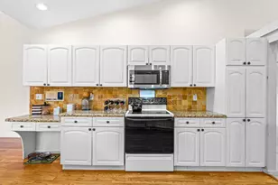 9055 Cypress Hollow Dr, Palm Beach Gardens, FL 33418 - Photo 14