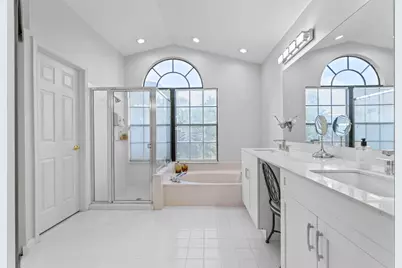 9055 Cypress Hollow Drive, Palm Beach Gardens, FL 33418 - Photo 22