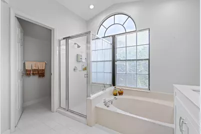 9055 Cypress Hollow Drive, Palm Beach Gardens, FL 33418 - Photo 24