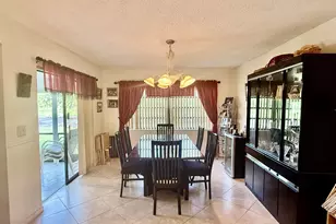 10633 Greenbriar Ct, Boca Raton, FL 33498 - Photo 8