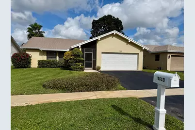 10633 Greenbriar Court, Boca Raton, FL 33498 - Photo 2