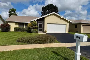 10633 Greenbriar Ct, Boca Raton, FL 33498 - Photo 2