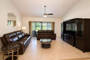 10633 Greenbriar Ct, Boca Raton, FL 33498 - Photo 4