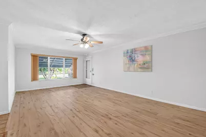 7293 W Oakridge Circle, Lake Worth Beach, FL 33462 - Photo 8