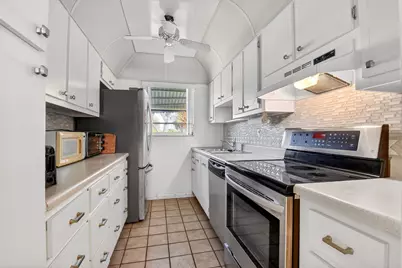 7293 W Oakridge Circle, Lake Worth Beach, FL 33462 - Photo 12