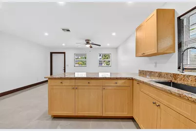 2932 Saginaw Avenue, West Palm Beach, FL 33409 - Photo 14