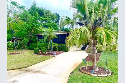 8011 SE Homestead Avenue, Hobe Sound, FL 33455 - Photo 2