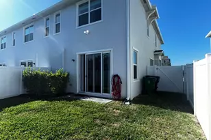 317 SE Crossoak Ln, Port Saint Lucie, FL 34984 - Photo 38