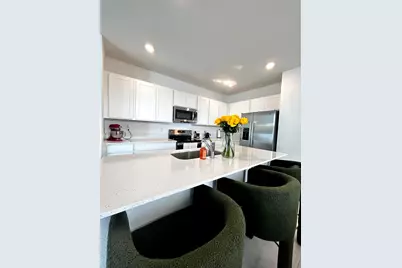 317 SE Crossoak Lane, Port Saint Lucie, FL 34984 - Photo 8