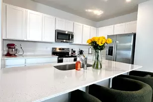 317 SE Crossoak Ln, Port Saint Lucie, FL 34984 - Photo 8