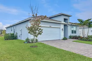 5989 SE Sky Blue Cir, Stuart, FL 34997 - Photo 4