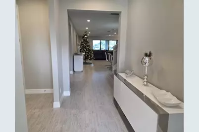 527 SE Vallarta Drive, Port Saint Lucie, FL 34984 - Photo 4