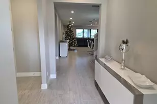 527 SE Vallarta Dr, Port Saint Lucie, FL 34984 - Photo 4