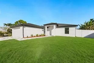 1213 NW 22nd Pl, Cape Coral, FL 33993 - Photo 2