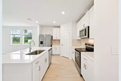 5461 Hampton Park Circle, Vero Beach, FL 32966 - Photo 8