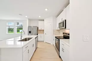 5461 Hampton Park Cir, Vero Beach, FL 32966 - Photo 8