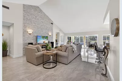 2294 Saratoga Bay Drive, West Palm Beach, FL 33409 - Photo 10
