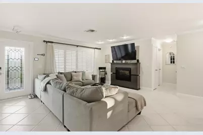 1905 Meadow Court, Palm Springs, FL 33406 - Photo 16