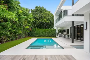 2391 Areca Palm Rd, Boca Raton, FL 33432 - Photo 32