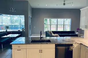 8204 Kiawah Trce, Port Saint Lucie, FL 34986 - Photo 8