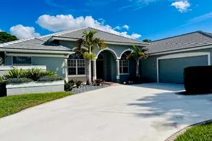 8204 Kiawah Trce, Port Saint Lucie, FL 34986 - Photo 1