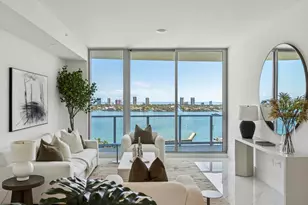 220 Lake Shore Dr, West Palm Beach, FL 33403 - Photo 2