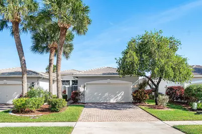 10605 Royal Caribbean Circle, Boynton Beach, FL 33437 - Photo 2