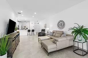 10605 Royal Caribbean Cir, Boynton Beach, FL 33437 - Photo 14