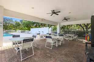 2404 Pin Oak Ct, Palm Beach Gardens, FL 33410 - Photo 30