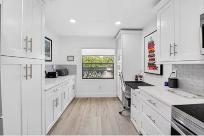 18 Westgate Lane #E, Boynton Beach, FL 33436 - Photo 4