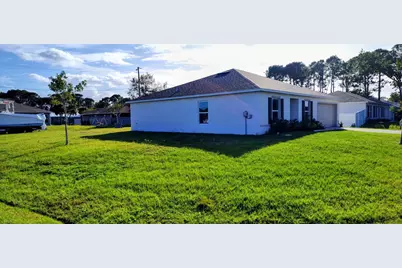 2772 SE Garfield Avenue, Port Saint Lucie, FL 34952 - Photo 16