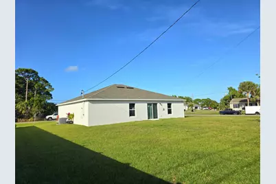 2772 SE Garfield Avenue, Port Saint Lucie, FL 34952 - Photo 8