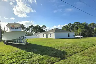 2772 SE Garfield Ave, Port Saint Lucie, FL 34952 - Photo 4