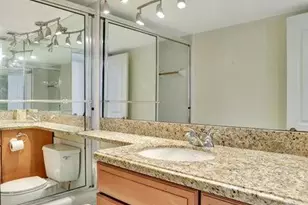 1021 Hillsboro Mile, Pompano Beach, FL 33062 - Photo 30