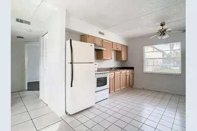 694 Michigan Court #3, Saint Cloud, FL 34769 - Photo 8