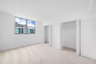 7501 E Treasure Dr, North Bay Village, FL 33141 - Photo 16