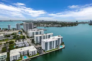 7501 E Treasure Dr, North Bay Village, FL 33141 - Photo 28