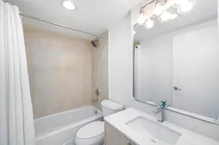 7501 E Treasure Dr, North Bay Village, FL 33141 - Photo 18