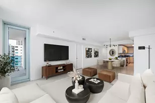 7501 E Treasure Dr, North Bay Village, FL 33141 - Photo 4